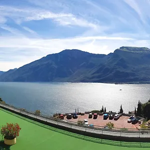 فندق Village Bazzanega - Montagnoli Group, Tremosine